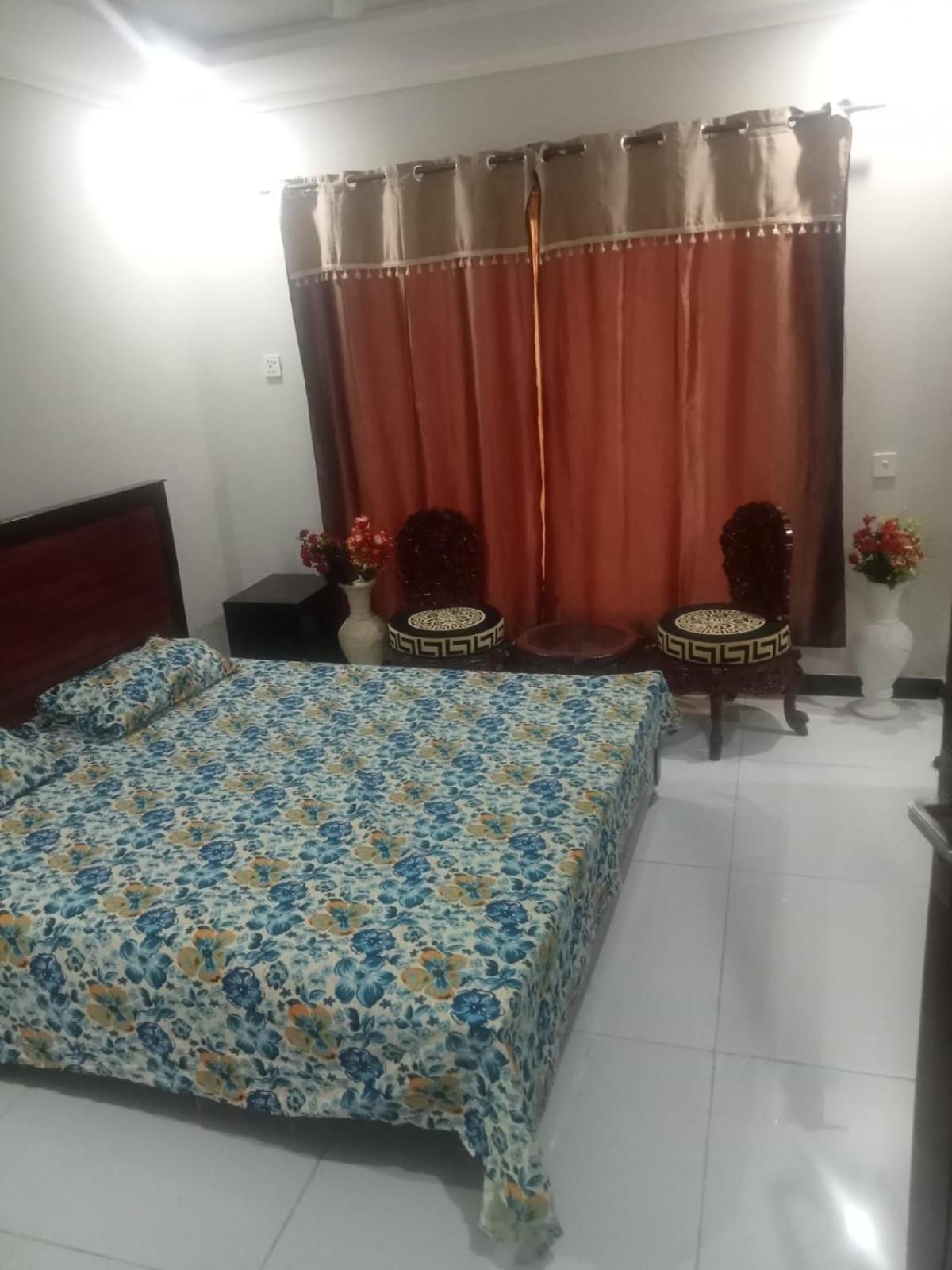 Ryazm Guest House ราวัลปินดี ภายนอก รูปภาพ